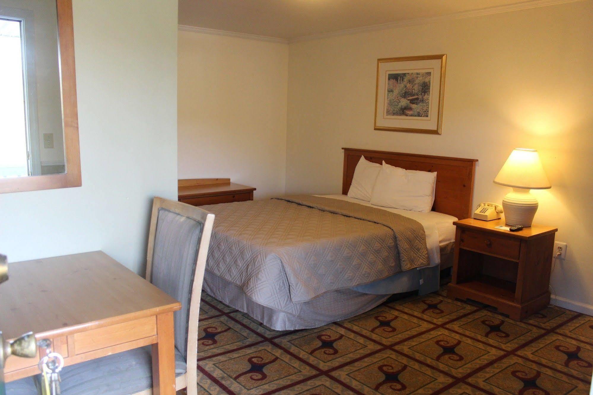 Berkshire Travel Lodge Canaan Exterior foto